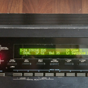 로랜드ROLAND D-50 건반 신디사이저