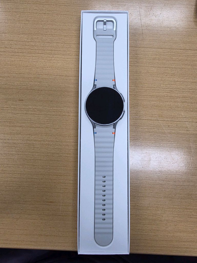 갤럭시 워치7 44mm 풀박스 + 스트랩--2