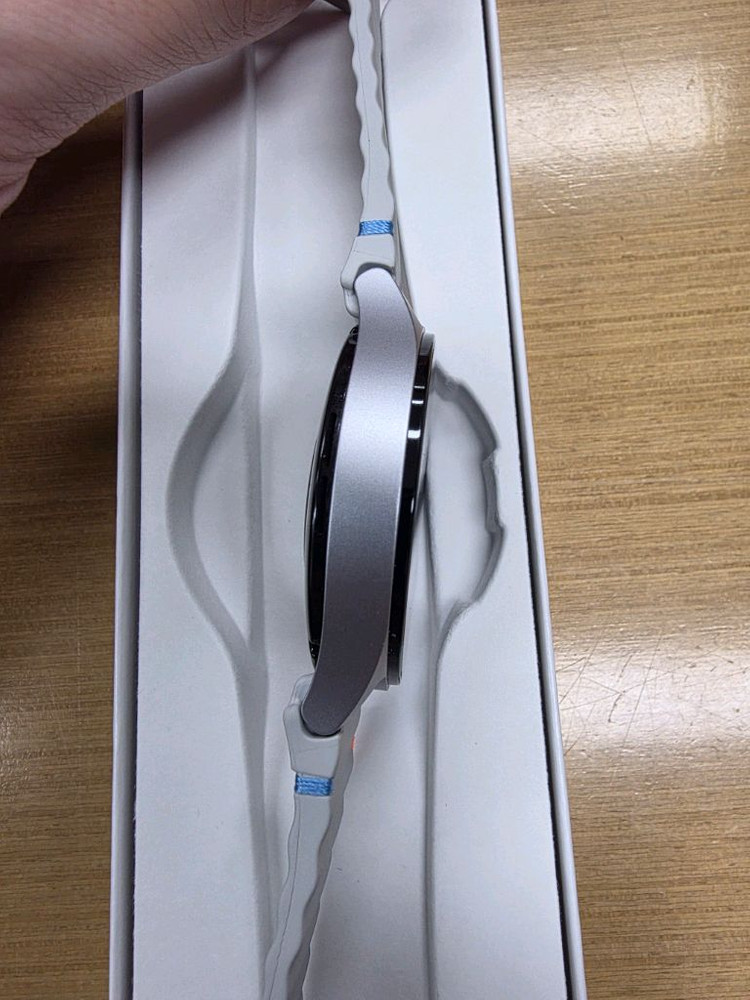 갤럭시 워치7 44mm 풀박스 + 스트랩--4