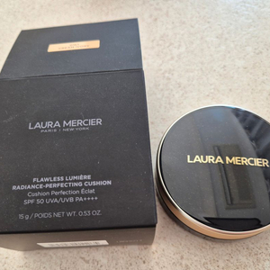 로라 메르시에 플로리스 뤼미에르 래디언스 퍼펙팅 쿠션 0W1 크림 아이보리