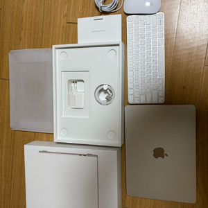 맥북에어 M2 8GB/256GB