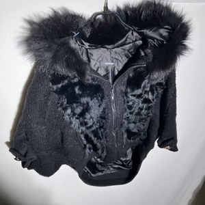 FREE)KOOGI 퍼 배색 후드 자켓