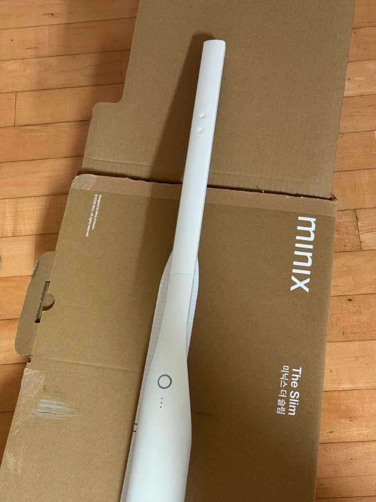 미닉스 더 슬림 무선청소기 1회 사용 제품--4
