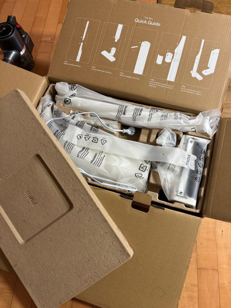 미닉스 더 슬림 무선청소기 1회 사용 제품--5