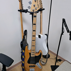 스콰이어 빈티지 모디파이드 70 재즈베이스 팝니다.