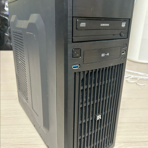 3RSYS E-4 컴퓨터 케이스 팔아요