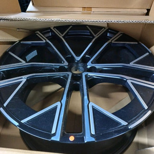 아이오닉 5n 순정 중고 21인치 휠