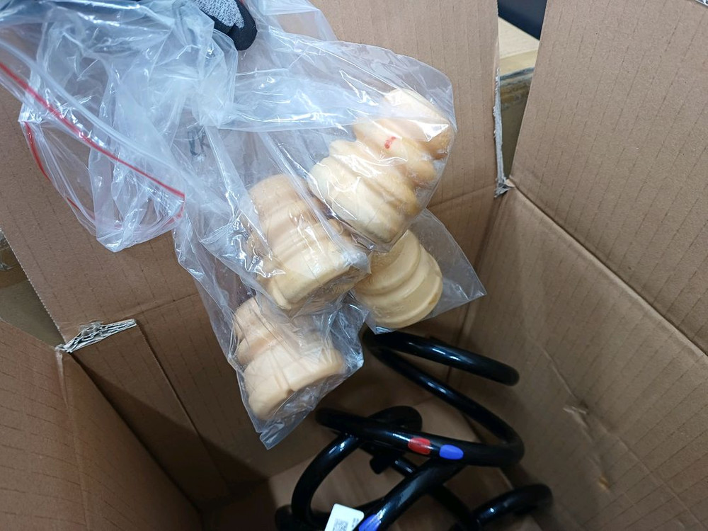 아이오닉 5n 용 스프링과 범프 스토퍼--2