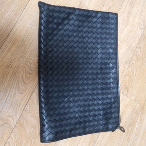 보테가베네타 클러치