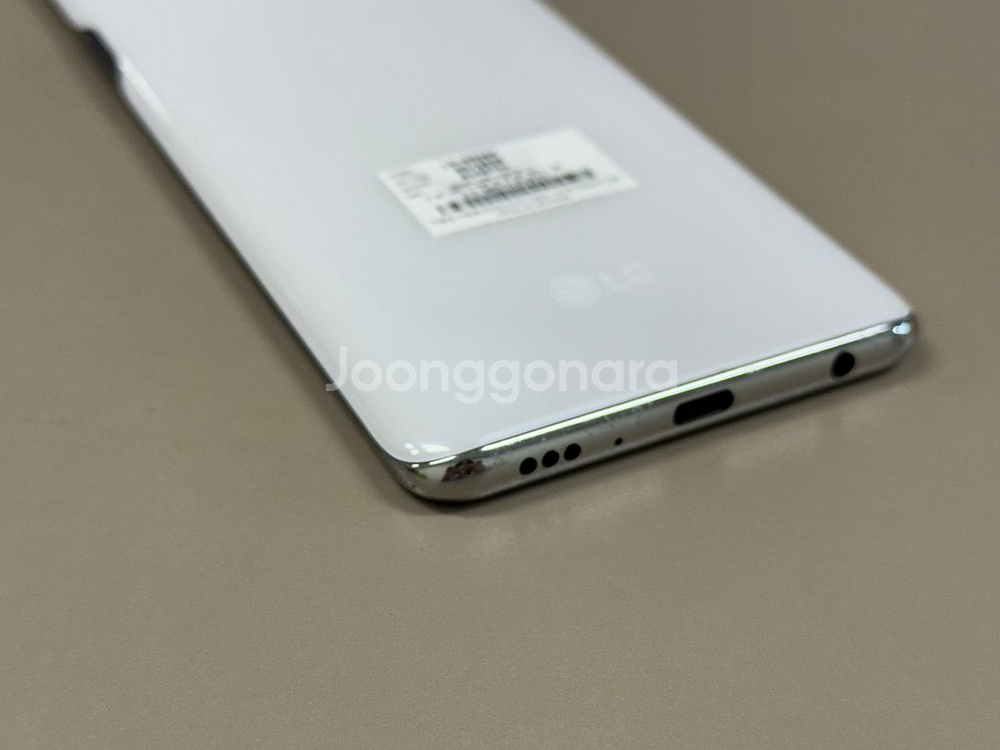 (8만원)LG Q92 화이트 128G 미파손 무잔상 SSS급 초깨끗 단말기 실사용 추천--6