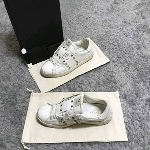 [42][풀구성]발렌티노 락스터드 언타이틀 스니커즈