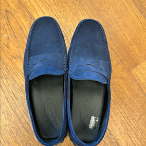 토즈 드라이빙 슈즈 네이비 색상 US 7.5 사이즈