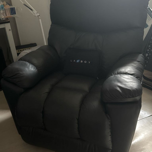 레이지보이 모리슨(Morrison) 16X7661인용 전동 리클라이너 판매합니다