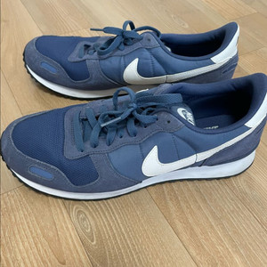 나이티 에어 볼텍스 블루 리콜 스이커즈