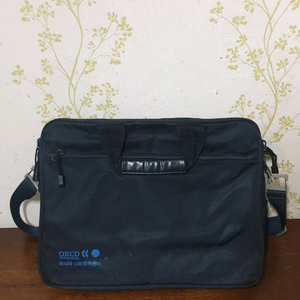 ENTREE 노트북 가방 검정색 판매해요