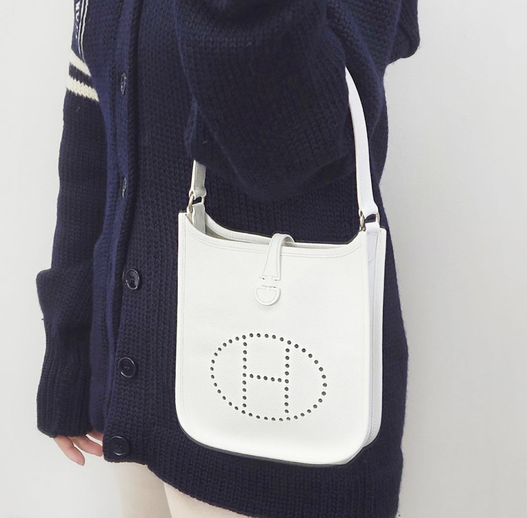 에르메스 에블린 펀칭 미니 화이트 크로스백 3VHEB30283--7