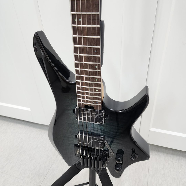 헥스 헤드리드 일렉기타 N700 트렌스 블루 버스트--3