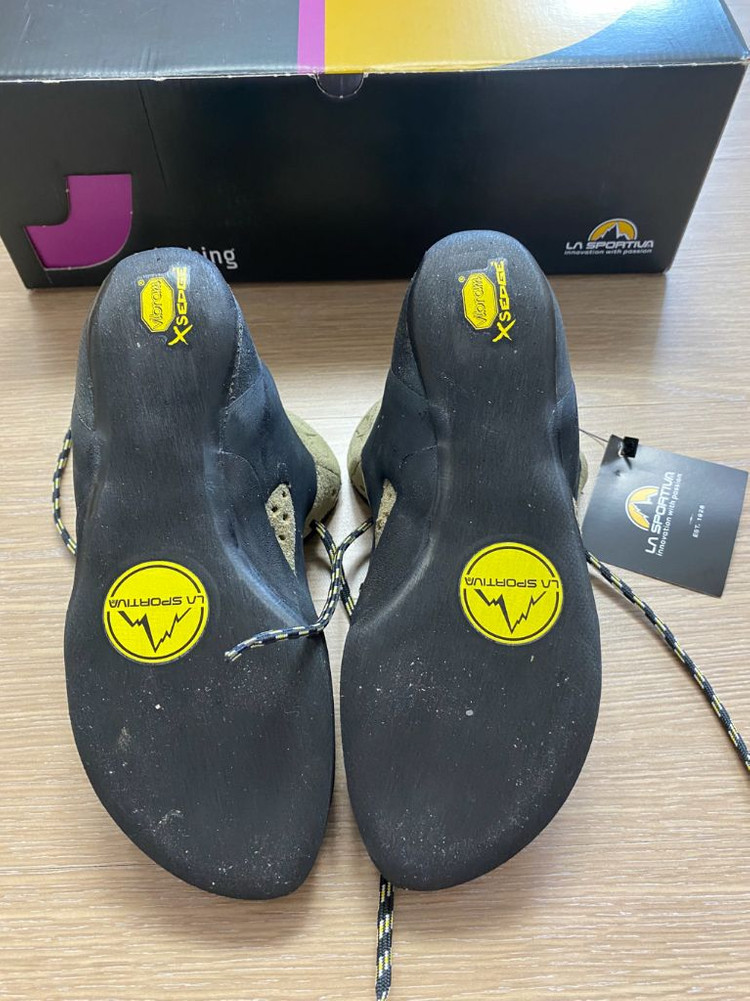 라스포르티바 TC 프로 암벽화 (새상품)--2