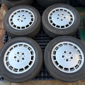 W126 순정 15인치 휠 판매합니다.