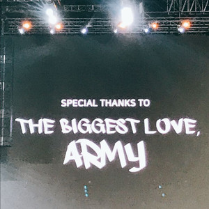 방탄소년단 각종 굿즈 다량 판매