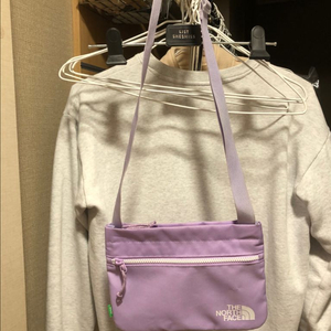 노스페이스 크로스백 - 23000원 (상태최상)