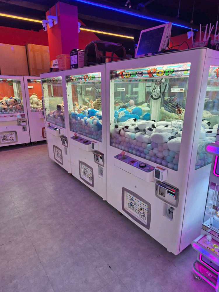 인형뽑기 기계 토이즈팝, 곰탱이 팝니다.--6