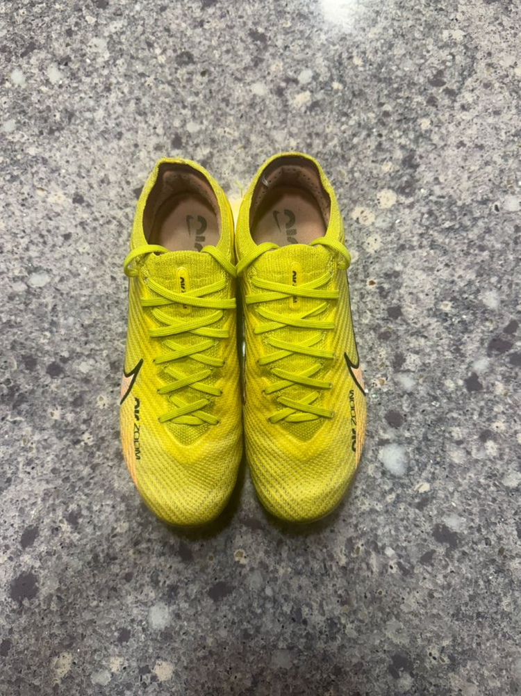 나이키 줌 머큐리얼 베이퍼 13 엘리트 230 축구화 판매합니다 이미지