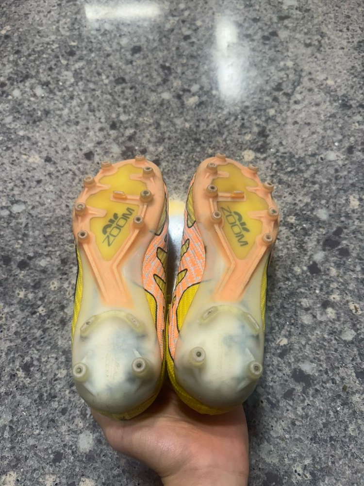 나이키 줌 머큐리얼 베이퍼 13 엘리트 230 축구화 판매합니다 이미지