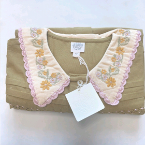 (새상품) 아폴리나 카키벨 2-3Y