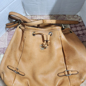 모노그램 레더 버킷백 엠씨엠