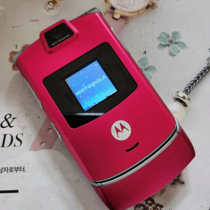 올드폰 모토로라 레이저 ms500 핫 핑크 인스타 인기 이미지