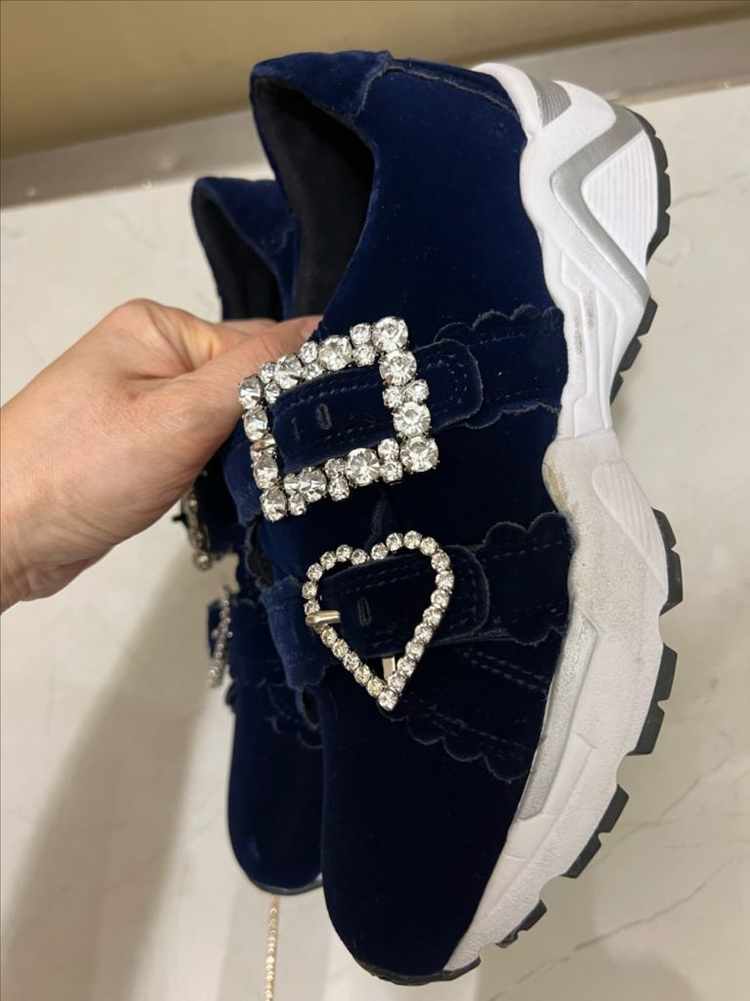 슈콤마보니 운동화 235--1