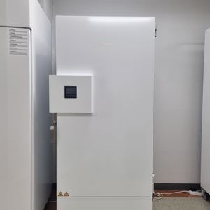 LIEBHERR 초저온 냉동고