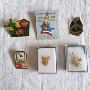 2002 한일월드컵뱃지 발리볼뱃지 미군뱃지 미헌병대뱃지 올림픽뱃지 다이빙뱃지 공군사관학교뱃지 전투기뱃지 빈티지뱃지
