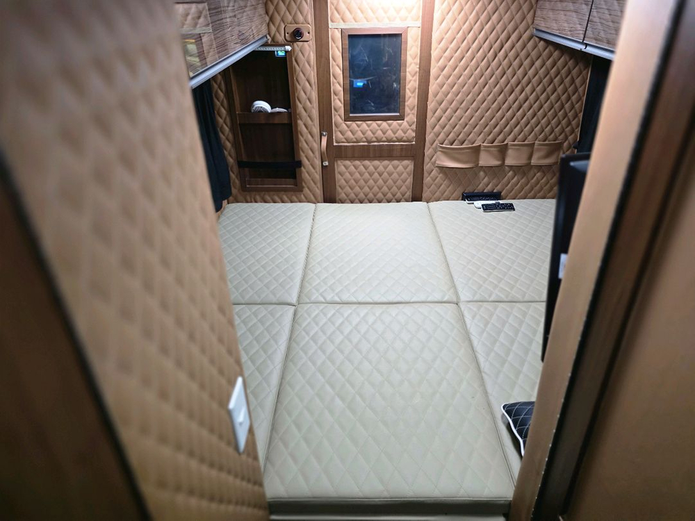 현대 카운티 캠핑카 판매합니다.--8