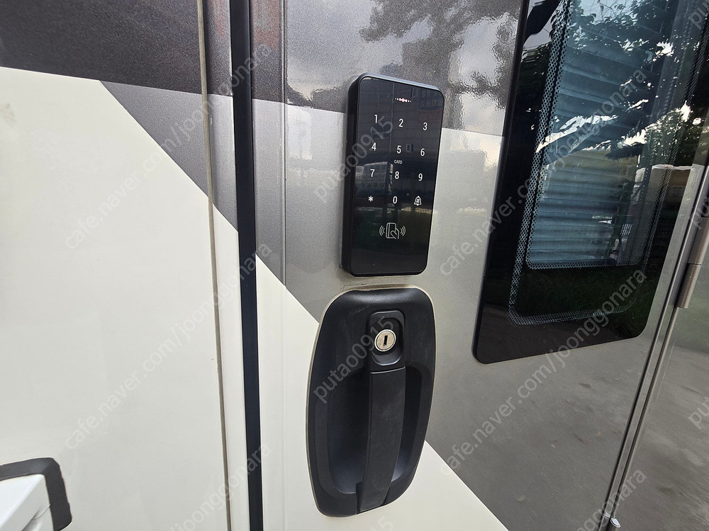 더뉴 그랜드스타렉스 테라렉스 캠핑카--3