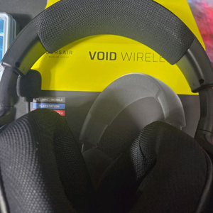 커세어 보이드 v2 rgb 블랙 헤드샛