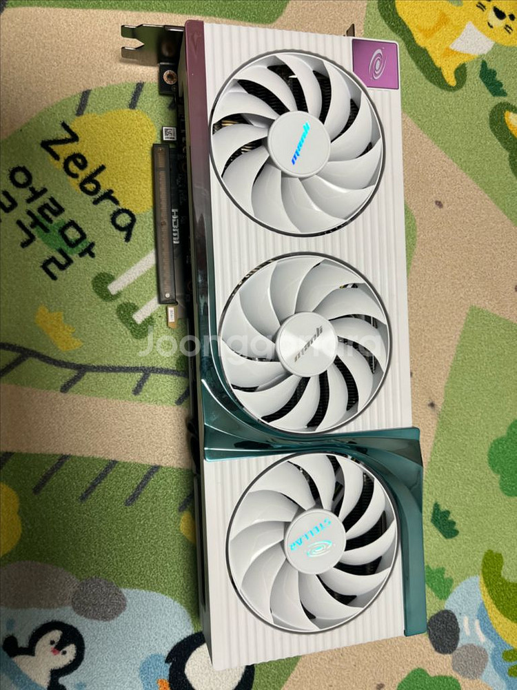 만리 5070ti 스텔라 화이트--1