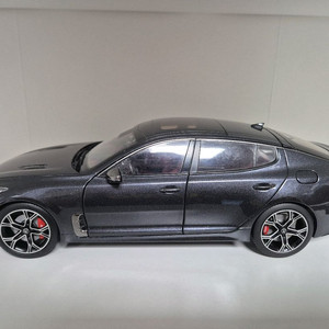 1:18 스팅어 다이캐스트 판매합니다