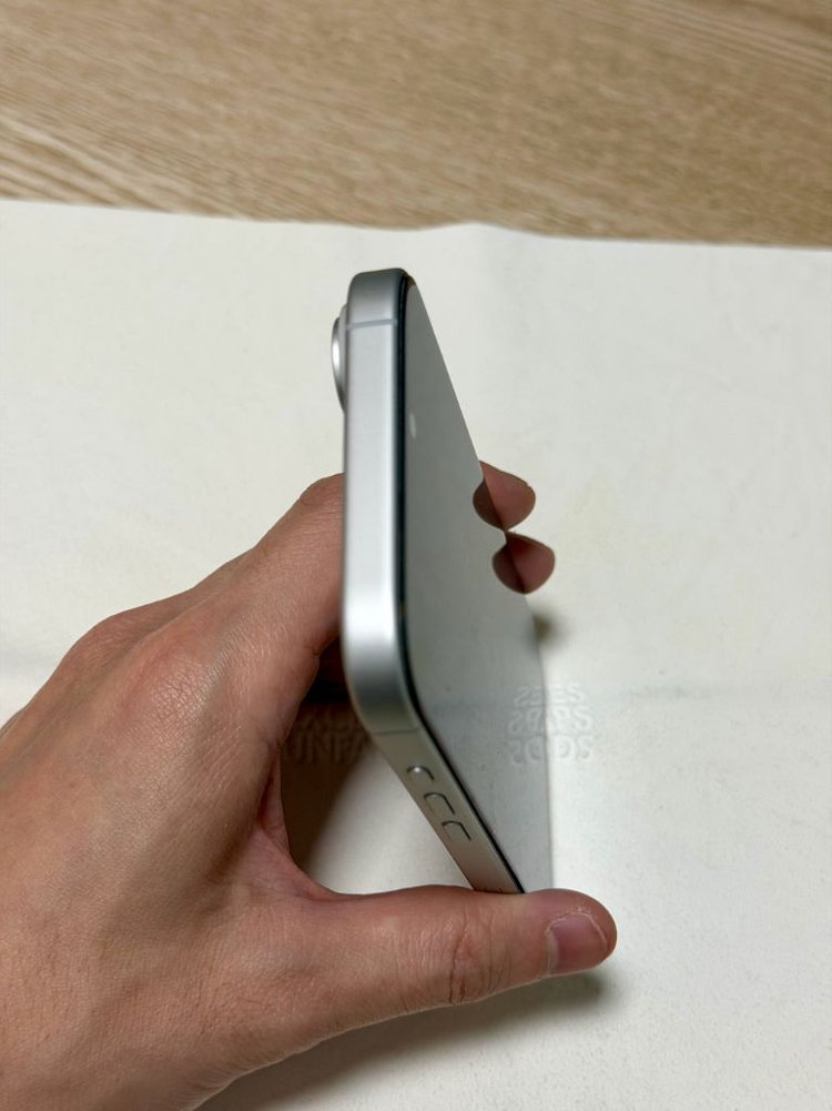 아이폰17 256GB 화이트 / 배터리성능 100--2