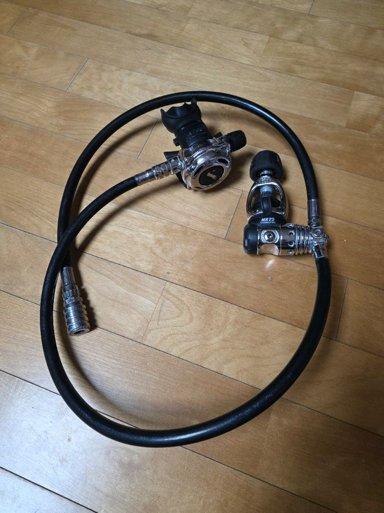 정품 스쿠버프로 A700호흡기 MK25 / 스쿠버프로 X-FORCE BCD / AIR2 팝니다 이미지