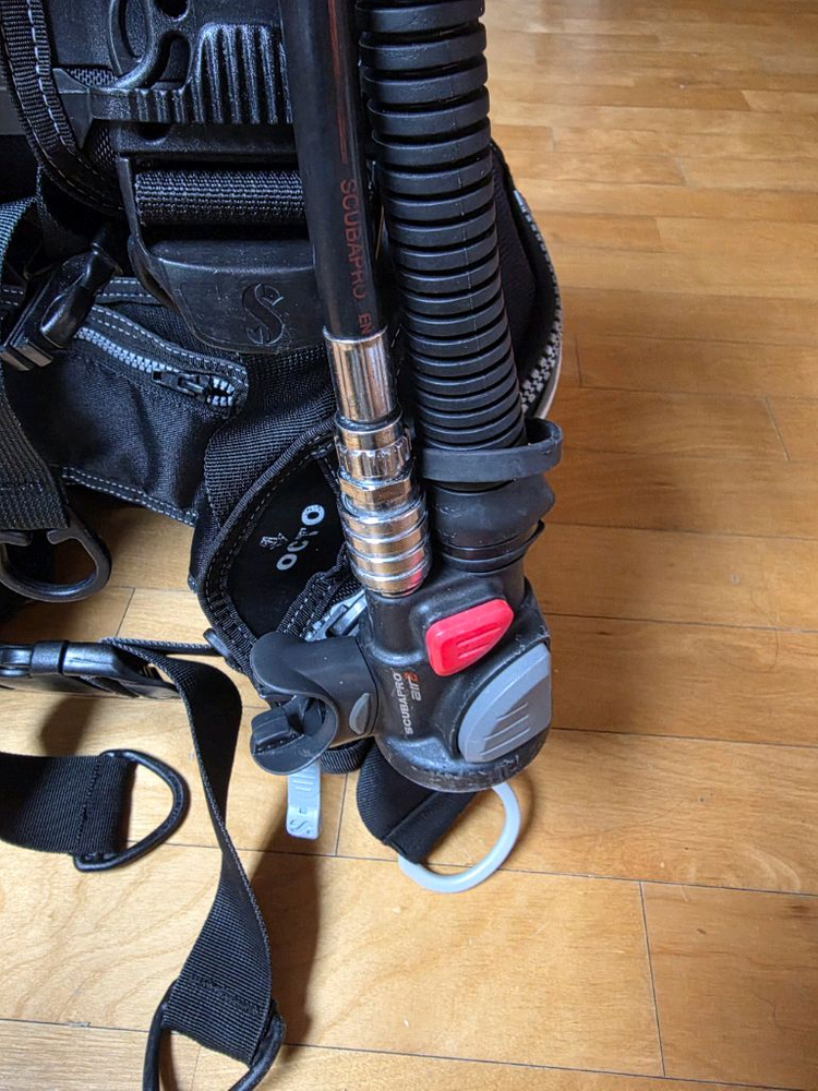 정품 스쿠버프로 A700호흡기 MK25 / 스쿠버프로 X-FORCE BCD / AIR2 팝니다 이미지