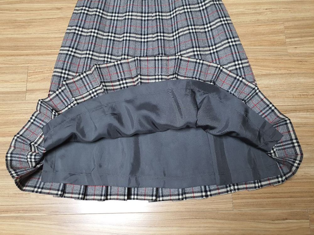 버버리 체크 플리츠 스커트--5