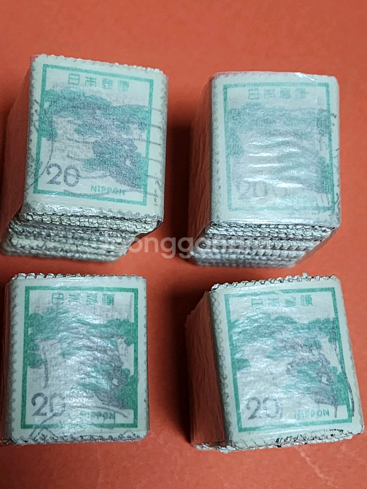 오래된 일본 우표 100장 다발 (20다발. 총 2,000장)일괄.--3