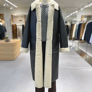 스튜디오톰보이 블랙 레더 롱 무스탕