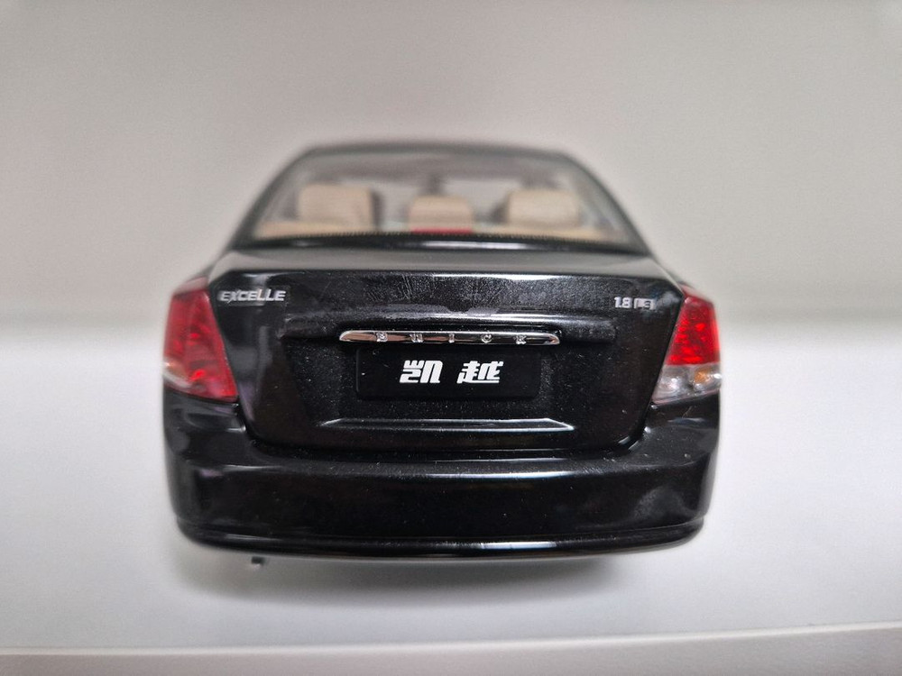 1:18 대우 라세티 세단 다이캐스트 판매--3