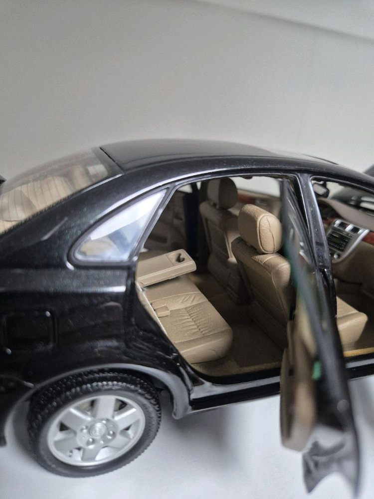 1:18 대우 라세티 세단 다이캐스트 판매--6