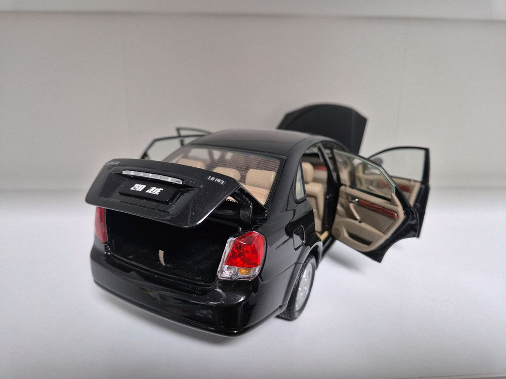 1:18 대우 라세티 세단 다이캐스트 판매--7