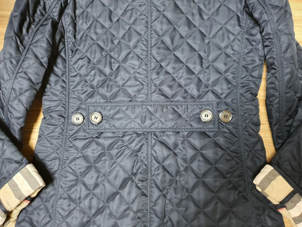 버버리 퀼팅 재킷 3704322--5
