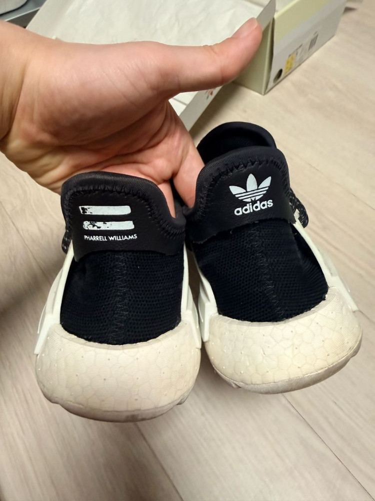 퍼렐 샤넬 nmd 42 이미지